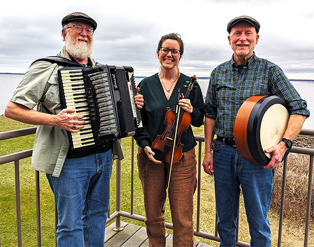 Saturday, March 6: Failte at the Frontroom